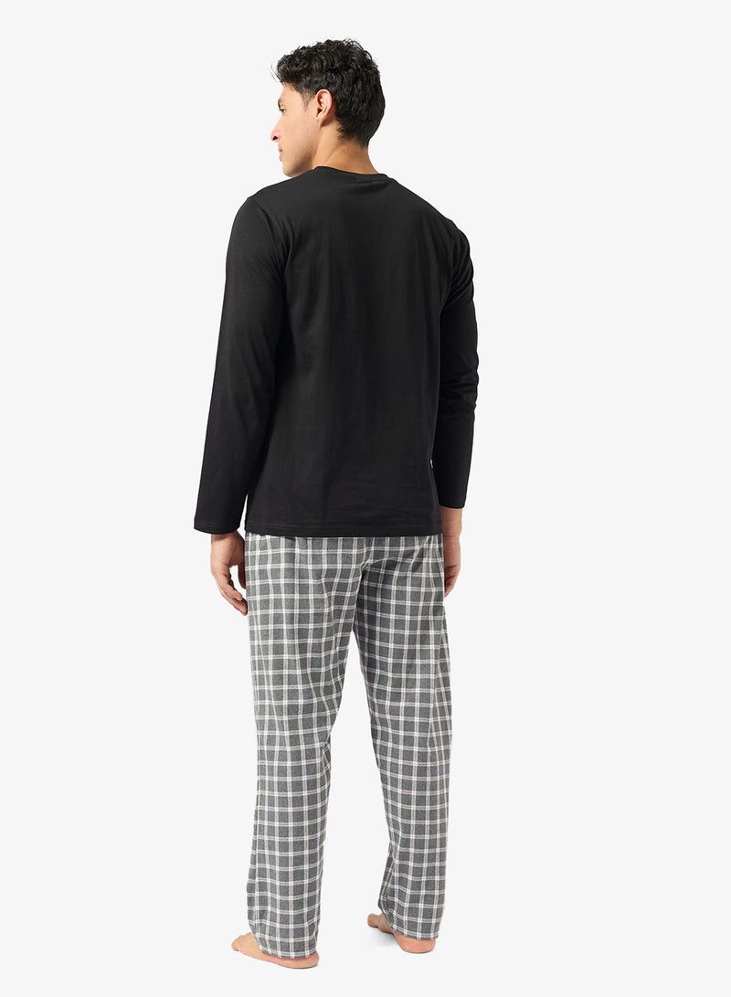 Seventy Five Printed Long Sleeve T-Shirt And Checked Pyjamas Set - Image 2